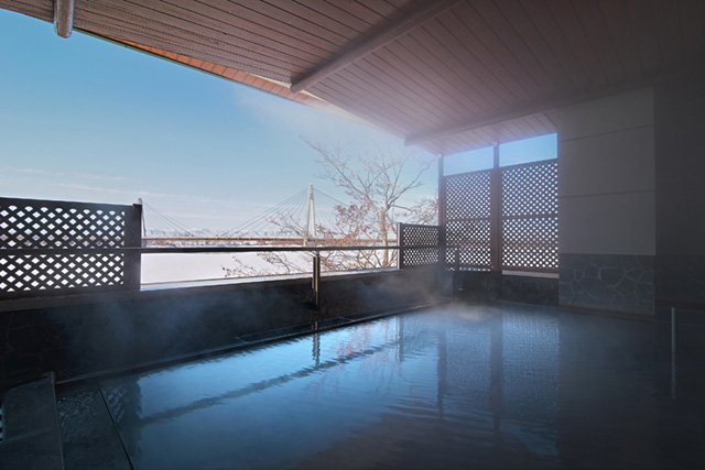 Open air hot spring with a grand view